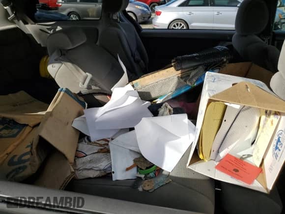 2005 Toyota Sienna LE z VIN 5TDZA23C25S327722, wystawiony jako Copart lot #81860835 z przebiegiem Nie podano mil oraz Szkoda całkowita • Salvage title. Historia ofert i sprzedaży dostępna na DreamBid. Obrazek 11.