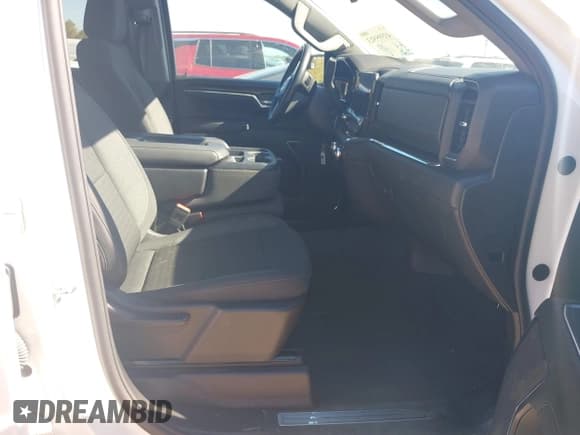 ✅ 2024 GMC Sierra 1500 • VIN: 1GTPHBEK5RZ190996 • Лот: 43595513. Опубликован ранее на IAAI с пробегом 55 062 миль. Бесплатный доступ к архиву аукционных продаж из США и подробный отчёт об истории автомобиля на DreamBid. Изображение 5.