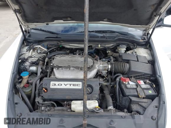 ✅ 2004 Honda Accord EX • VIN: 1HGCM66834A046084 • Lot: 43753297. Listed on IAAI with 267,068 mi. Free auction sales archive from the USA and detailed vehicle history report at DreamBid. Image 10.