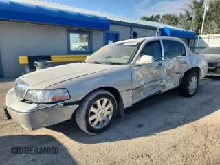 ✅ 2007 Lincoln Town Car Designer Series • VIN: 1LNHM83V17Y623244 • Лот: 84570775. Опубликован ранее на Copart с пробегом 109 334 миль. Бесплатный доступ к архиву аукционных продаж из США и подробный отчёт об истории автомобиля на DreamBid. Изображение 1.