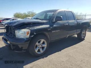 ✅ 2007 Dodge 1500 SLT • VIN: 1D7HA18247J633672 • Lot: 82577505. Wystawiony na Copart z przebiegiem 147 419 mil. Bezpłatny archiwum sprzedaży aukcyjnych z USA i szczegółowy raport historii pojazdu na DreamBid. Zdjęcie 1.
