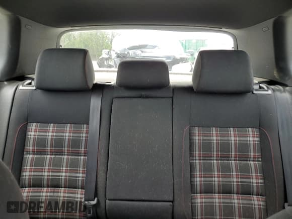 ✅ 2011 Volkswagen Golf GTI PZEV • VIN: WVWFD7AJ0BW081726 • Лот: 58098285. Опубликован ранее на Copart с пробегом 112 209 миль. Бесплатный доступ к архиву аукционных продаж из США и подробный отчёт об истории автомобиля на DreamBid. Изображение 10.