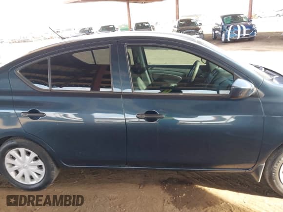 ✅ 2016 Nissan Versa S Plus • VIN: 3N1CN7APXGL821206 • Lot: 41895948. Wystawiony na IAAI z przebiegiem Nie podano. Bezpłatny archiwum sprzedaży aukcyjnych z USA i szczegółowy raport historii pojazdu na DreamBid. Zdjęcie 13.