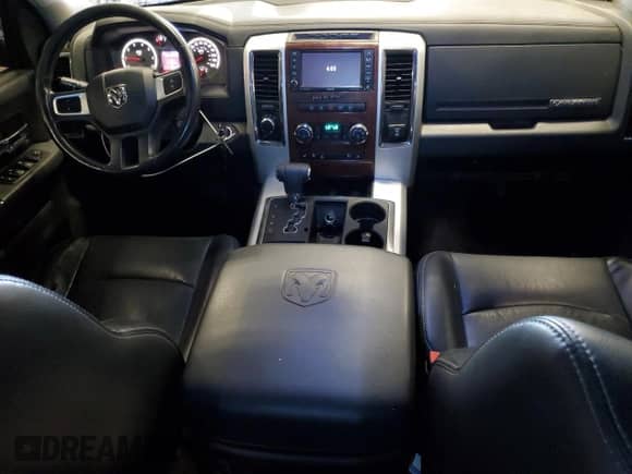 2010 Dodge 1500 Laramie с VIN 1D7RV1CT5AS232724, выставлен на аукционе Copart как лот 74557574 с пробегом 168 443 миль миль и Чистый • Clean title. История ставок и продаж доступна на DreamBid. Изображение 8.