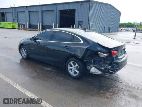 2018 Chevrolet Malibu LS с VIN 1G1ZC5ST9JF199656, выставлен на аукционе IAAI как лот 42512022 с пробегом 64 040 миль миль и . История ставок и продаж доступна на DreamBid. Изображение 3.