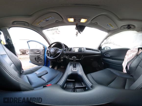 ✅ 2020 Honda HR-V Touring • VIN: 3CZRU6H92LM707338 • Lot: 41904167. Listed on IAAI with 58,675 mi. Free auction sales archive from the USA and detailed vehicle history report at DreamBid. Image 18.