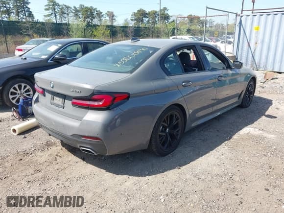 ✅ 2021 BMW 5 Series 540i xDrive • VIN: WBA73BJ03MWX30307 • Lot: 41891615. Listed on IAAI with 27,374 mi. Free auction sales archive from the USA and detailed vehicle history report at DreamBid. Image 4.