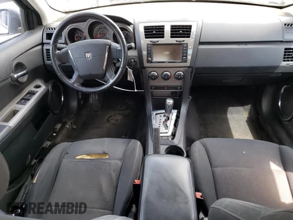 ✅ 2010 Dodge Avenger Express • VIN: 1B3CC1FB2AN175648 • Лот: 67585404. Опубликован ранее на Copart с пробегом 194 799 миль. Бесплатный доступ к архиву аукционных продаж из США и подробный отчёт об истории автомобиля на DreamBid. Изображение 8.