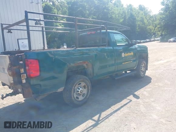 ✅ 2015 Chevrolet Silverado 2500HD Work Truck • VIN: 1GC0CUEG1FZ527683 • Lot: 42869774. Wystawiony na IAAI z przebiegiem 191 790 mil. Bezpłatny archiwum sprzedaży aukcyjnych z USA i szczegółowy raport historii pojazdu na DreamBid. Zdjęcie 4.