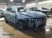 2024 Dodge Hornet R/T z VIN ZACPDFCW1R3A23842, wystawiony jako Copart lot #44636255 z przebiegiem 5 222 mil mil oraz Szkoda całkowita • Salvage title. Historia ofert i sprzedaży dostępna na DreamBid. Obrazek 4.