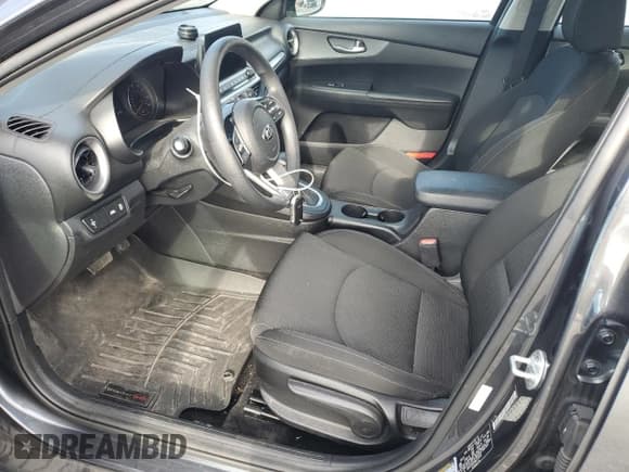 ✅ 2021 Kia Forte LXS • VIN: 3KPF24AD1ME377270 • Лот: 91472215. Опубликован ранее на Copart с пробегом 69 332 миль. Бесплатный доступ к архиву аукционных продаж из США и подробный отчёт об истории автомобиля на DreamBid. Изображение 7.