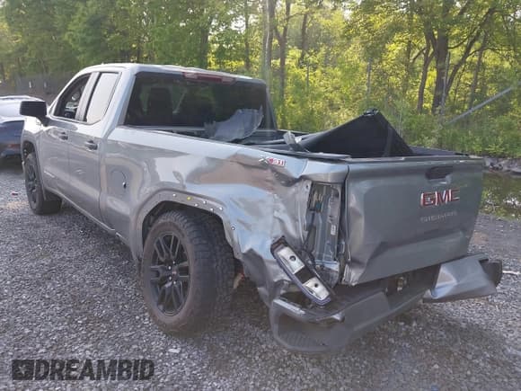 ✅ 2023 GMC Sierra 1500 Pro • VIN: 1GTRUAED3PZ302109 • Lot: 42435825. Wystawiony na IAAI z przebiegiem 67 929 mil. Bezpłatny archiwum sprzedaży aukcyjnych z USA i szczegółowy raport historii pojazdu na DreamBid. Zdjęcie 6.