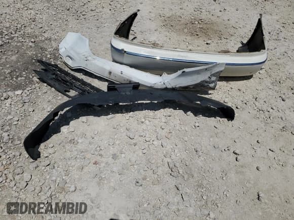 ✅ 1999 Acura RL • VIN: JH4KA9664XC004727 • Лот: 62120054. Опубликован ранее на Copart с пробегом Не указан. Бесплатный доступ к архиву аукционных продаж из США и подробный отчёт об истории автомобиля на DreamBid. Изображение 14.