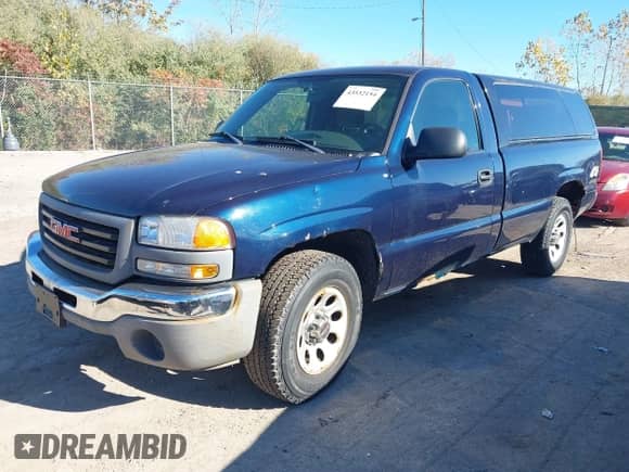 2005 GMC Sierra 1500 SLE with VIN 1GTEK14T25Z326590, listed as a IAAI auction lot 43532154 with 80,094 mi miles and . Bid and sale history available at DreamBid. Image 2.