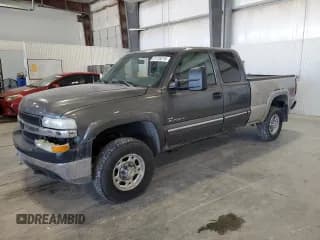 ✅ 2002 Chevrolet Silverado 2500HD LS • VIN: 1GCHK29U72E113321 • Lot: 81735215. Wystawiony na Copart z przebiegiem 346 400 mil. Bezpłatny archiwum sprzedaży aukcyjnych z USA i szczegółowy raport historii pojazdu na DreamBid. Zdjęcie 1.