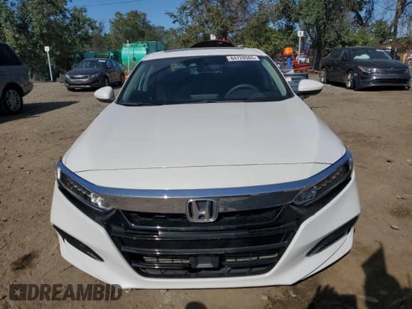 ✅ 2019 Honda Accord EX • VIN: 1HGCV1F41KA074024 • Lot: 84728565. Wystawiony na Copart z przebiegiem 62 349 mil. Bezpłatny archiwum sprzedaży aukcyjnych z USA i szczegółowy raport historii pojazdu na DreamBid. Zdjęcie 5.