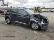 ✅ 2021 Hyundai Kona SEL • VIN: KM8K23AG8MU131204 • Lot: 82003075. Wystawiony na Copart z przebiegiem 54 559 mil. Bezpłatny archiwum sprzedaży aukcyjnych z USA i szczegółowy raport historii pojazdu na DreamBid. Zdjęcie 4.