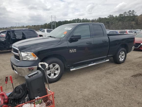 ✅ 2018 Ram 1500 Tradesman • VIN: 1C6RR6FGXJS299563 • Лот: 49690135. Опубликован ранее на Copart с пробегом Не указан. Бесплатный доступ к архиву аукционных продаж из США и подробный отчёт об истории автомобиля на DreamBid. Изображение 1.