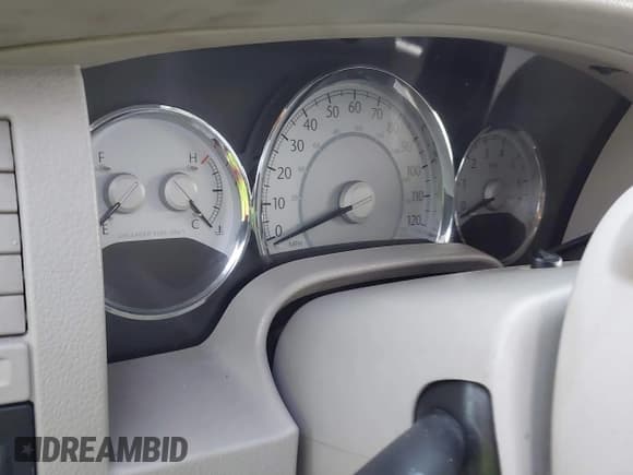 ✅ 2008 Chrysler Aspen Limited • VIN: 1A8HW58218F124834 • Лот: 43531408. Опубликован ранее на IAAI с пробегом Не указан. Бесплатный доступ к архиву аукционных продаж из США и подробный отчёт об истории автомобиля на DreamBid. Изображение 7.