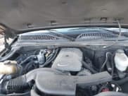 ✅ 2005 GMC Yukon SLE • VIN: 1GKEC13V15R105390 • Lot: 42076410. Wystawiony na IAAI z przebiegiem 237 160 mil. Bezpłatny archiwum sprzedaży aukcyjnych z USA i szczegółowy raport historii pojazdu na DreamBid. Zdjęcie 10.