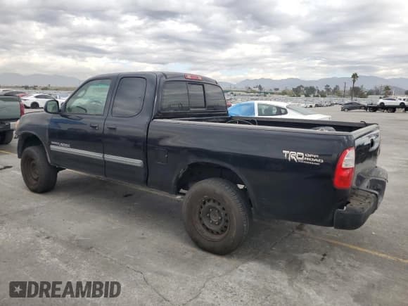 ✅ 2005 Toyota Tundra SR5 • VIN: 5TBRU34155S455441 • Лот: 91232925. Опубликован ранее на Copart с пробегом 166 712 миль. Бесплатный доступ к архиву аукционных продаж из США и подробный отчёт об истории автомобиля на DreamBid. Изображение 2.