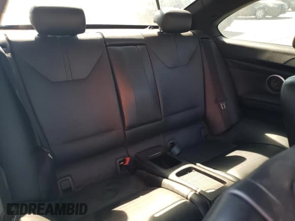 ✅ 2013 BMW M3 • VIN: WBSKG9C56DJ593825 • Lot: 75298514. Listed on Copart with 85,798 mi. Free auction sales archive from the USA and detailed vehicle history report at DreamBid. Image 11.