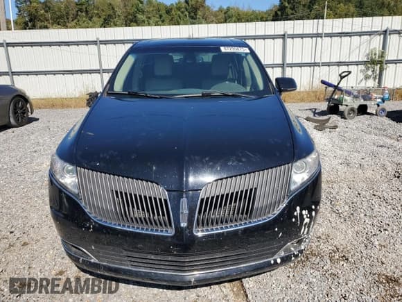 ✅ 2016 Lincoln MKT • VIN: 2LMHJ5FK7GBL03162 • Lot: 87295875. Wystawiony na Copart z przebiegiem 153 473 mil. Bezpłatny archiwum sprzedaży aukcyjnych z USA i szczegółowy raport historii pojazdu na DreamBid. Zdjęcie 5.