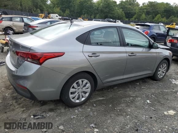 ✅ 2021 Hyundai Accent SE • VIN: 3KPC24A65ME136395 • Лот: 72509464. Опубликован ранее на Copart с пробегом 154 154 миль. Бесплатный доступ к архиву аукционных продаж из США и подробный отчёт об истории автомобиля на DreamBid. Изображение 3.