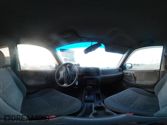 ✅ 2000 Isuzu Rodeo S • VIN: 4S2CK58W1Y4323057 • Lot: 43357739. Listed on IAAI with 147,414 mi. Free auction sales archive from the USA and detailed vehicle history report at DreamBid. Image 18.