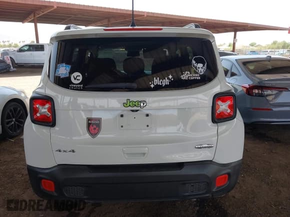 ✅ 2018 Jeep Renegade Altitude • VIN: ZACCJBBB6JPJ30250 • Lot: 42641735. Listed on IAAI with 147,531 mi. Free auction sales archive from the USA and detailed vehicle history report at DreamBid. Image 16.