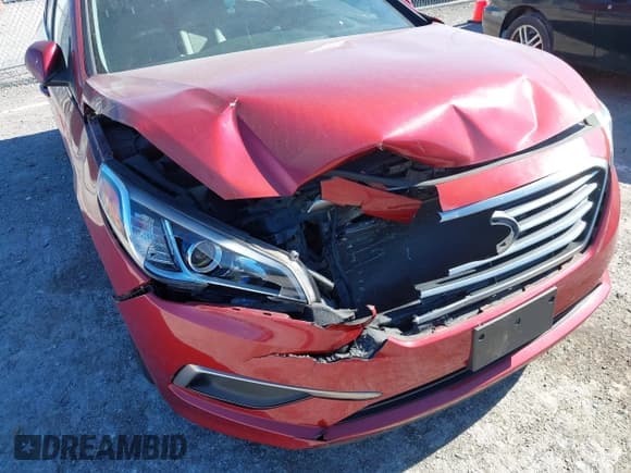 ✅ 2016 Hyundai Sonata SE • VIN: 5NPE24AF5GH352062 • Lot: 43438314. Listed on IAAI with 86,000 mi. Free auction sales archive from the USA and detailed vehicle history report at DreamBid. Image 6.