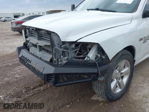 ✅ 2019 Ram 1500 SLT • VIN: 1C6RR6TT5KS722052 • Lot: 42051321. Listed on IAAI with 90,683 mi. Free auction sales archive from the USA and detailed vehicle history report at DreamBid. Image 16.