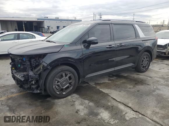 ✅ 2025 Kia Carnival EX • VIN: KNDNC5KA9S6033790 • Lot: 80074095. Listed on Copart with 12,855 mi. Free auction sales archive from the USA and detailed vehicle history report at DreamBid. Image 1.