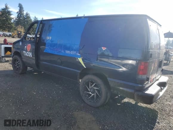 ✅ 2003 Ford Econoline Cargo • VIN: 1FTRE14213HA38241 • Lot: 93502845. Wystawiony na Copart z przebiegiem Nie podano. Bezpłatny archiwum sprzedaży aukcyjnych z USA i szczegółowy raport historii pojazdu na DreamBid. Zdjęcie 2.