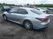 2022 Toyota Camry Hybrid LE z VIN 4T1C31AK4NU588863, wystawiony jako IAAI lot #42375893 z przebiegiem 218 285 mil mil oraz . Historia ofert i sprzedaży dostępna na DreamBid. Obrazek 3.