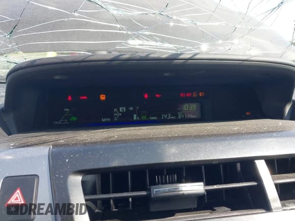 ✅ 2015 Toyota Prius Two • VIN: JTDZN3EUXFJ018840 • Lot: 42959880. Listed on IAAI with 84,114 mi. Free auction sales archive from the USA and detailed vehicle history report at DreamBid. Image 7.