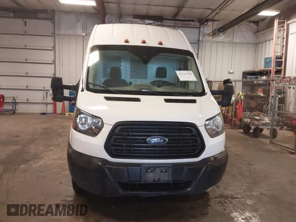 ✅ 2019 Ford Transit • VIN: 1FTBF4XG0KKB77785 • Лот: 41711790. Опубликован ранее на IAAI с пробегом 183 547 миль. Бесплатный доступ к архиву аукционных продаж из США и подробный отчёт об истории автомобиля на DreamBid. Изображение 12.