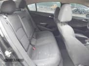 ✅ 2017 Chevrolet Cruze LT • VIN: 1G1BE5SM8H7263680 • Lot: 42426759. Listed on IAAI with 114,958 mi. Free auction sales archive from the USA and detailed vehicle history report at DreamBid. Image 8.