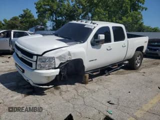 ✅ 2014 Chevrolet Silverado 2500HD LT • VIN: 1GC1KXC88EF134655 • Лот: 66440755. Опубликован ранее на Copart с пробегом 127 634 миль. Бесплатный доступ к архиву аукционных продаж из США и подробный отчёт об истории автомобиля на DreamBid. Изображение 1.
