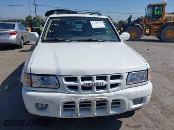 ✅ 2001 Isuzu Rodeo S • VIN: 4S2CK58W614332181 • Lot: 42585130. Listed on IAAI with 196,497 mi. Free auction sales archive from the USA and detailed vehicle history report at DreamBid. Image 12.