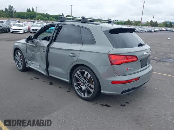 ✅ 2019 Audi SQ5 Premium Plus • VIN: WA1B4AFYXK2041298 • Лот: 42618253. Опубликован ранее на IAAI с пробегом 65 376 миль. Бесплатный доступ к архиву аукционных продаж из США и подробный отчёт об истории автомобиля на DreamBid. Изображение 3.