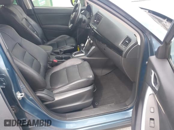 ✅ 2015 Mazda CX-5 Grand Touring • VIN: JM3KE2DY9F0536953 • Lot: 42709042. Wystawiony na IAAI z przebiegiem 129 160 mil. Bezpłatny archiwum sprzedaży aukcyjnych z USA i szczegółowy raport historii pojazdu na DreamBid. Zdjęcie 5.