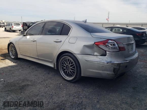 ✅ 2013 Hyundai Genesis 3.8L • VIN: KMHGC4DD4DU244626 • Lot: 91504995. Listed on Copart with 162,594 mi. Free auction sales archive from the USA and detailed vehicle history report at DreamBid. Image 2.