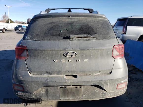 ✅ 2022 Hyundai Venue SEL • VIN: KMHRC8A34NU151683 • Lot: 84963884. Listed on Copart with 75,205 mi. Free auction sales archive from the USA and detailed vehicle history report at DreamBid. Image 6.