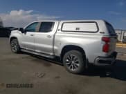 ✅ 2020 Chevrolet Silverado 1500 LT • VIN: 3GCUYDET4LG449590 • Lot: 75455594. Wystawiony na Copart z przebiegiem 67 893 mil. Bezpłatny archiwum sprzedaży aukcyjnych z USA i szczegółowy raport historii pojazdu na DreamBid. Zdjęcie 2.