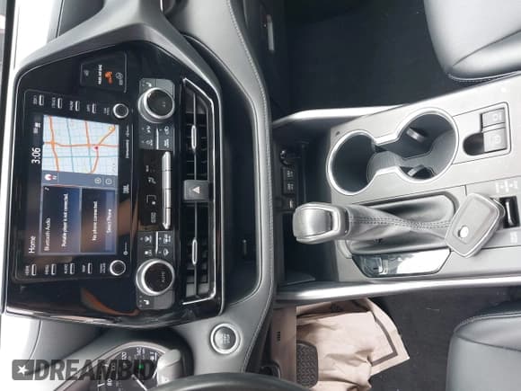 ✅ 2021 Toyota Highlander XSE • VIN: 5TDJZRAH1MS033062 • Lot: 43450522. Listed on IAAI with 39,606 mi. Free auction sales archive from the USA and detailed vehicle history report at DreamBid. Image 11.