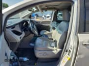 ✅ 2017 Toyota Sienna XLE Premium • VIN: 5TDYZ3DC6HS807002 • Лот: 64998935. Опубликован ранее на Copart с пробегом 178 604 миль. Бесплатный доступ к архиву аукционных продаж из США и подробный отчёт об истории автомобиля на DreamBid. Изображение 7.