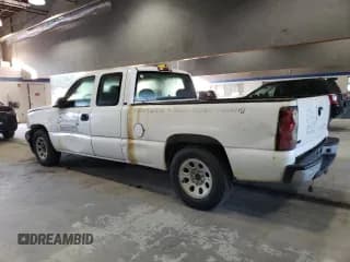 ✅ 2005 Chevrolet Silverado 1500 • VIN: 1GCEC19X65Z310997 • Лот: 77840634. Опубликован ранее на Copart с пробегом 292 548 миль. Бесплатный доступ к архиву аукционных продаж из США и подробный отчёт об истории автомобиля на DreamBid. Изображение 2.