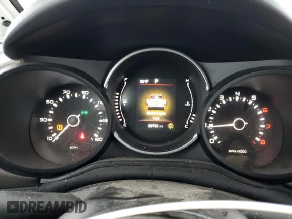 ✅ 2018 FIAT 500L Pop • VIN: ZFBCFAAH5JZ041049 • Лот: 80116494. Опубликован ранее на Copart с пробегом 69 761 миль. Бесплатный доступ к архиву аукционных продаж из США и подробный отчёт об истории автомобиля на DreamBid. Изображение 9.