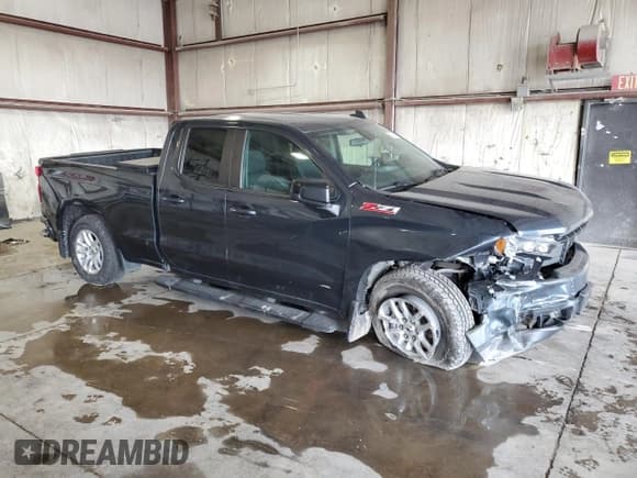 ✅ 2020 Chevrolet Silverado 1500 RST • VIN: 1GCRYEED9LZ195718 • Lot: 82565045. Listed on Copart with 103,900 mi. Free auction sales archive from the USA and detailed vehicle history report at DreamBid. Image 4.